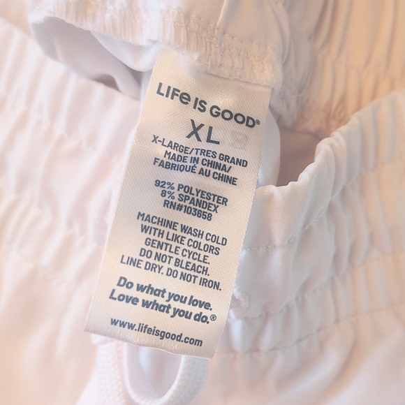Life Is Good White Boardshorts Size XL Beach Shorts Pool Sun Protection Water - Picture 7 of 8